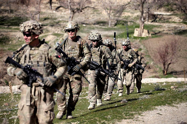 Obama Afganistan'daki ABD askerinin 'görev alanını' genişletti