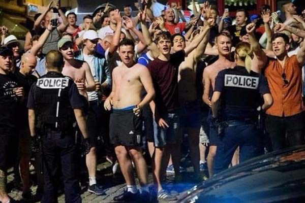 İngilizlerle Ruslar Fransa'yı karıştırdı