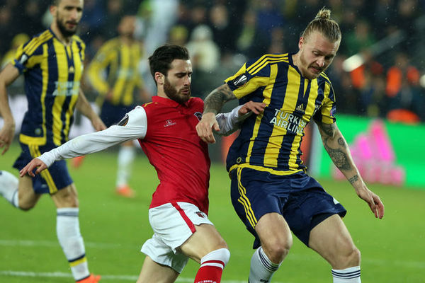 Fenerbahçeli yıldıza İngiliz devi talip