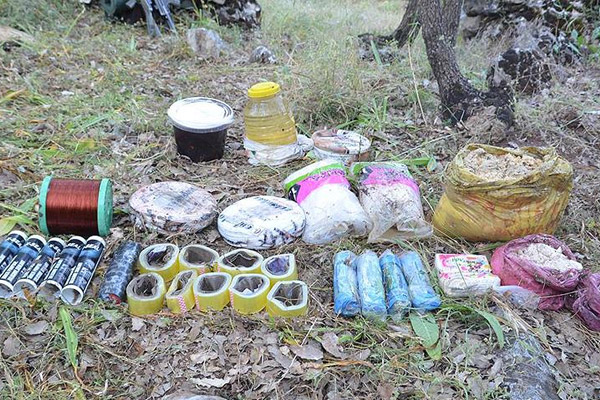 PKK'nın patlayıcı deposu bulundu