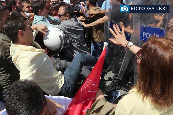 CHP'liler ve polis arasında arbede yaşandı