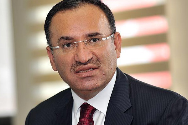 Bozdağ: CHP'li vekillerin PKK'lıları ziyareti kayıtlıdır