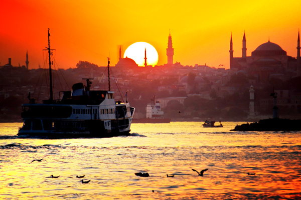 Alman gazetesinden Türkiye'ye: Boğaz'ın delisine sınırları gösterme zamanı geldi