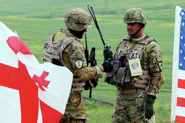 ABD ve Gürcistan ortak tatbikatına suçiçeği mi Rusya mı engel oldu?