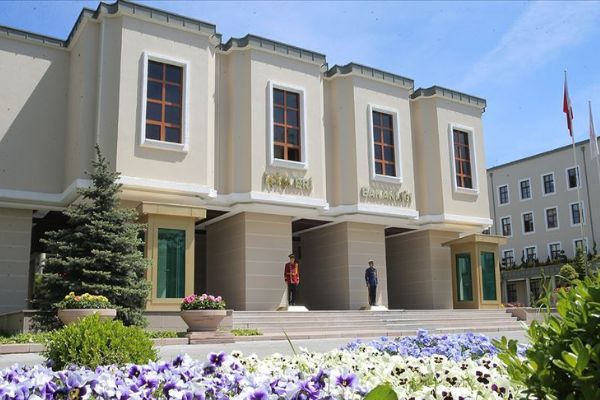 Kovid-19 izolasyon tedbirine uymayanlara sıkı denetim geliyor