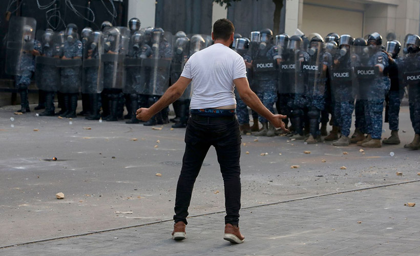 “Lübnan siyasi bir karanlık dönemine giriyor, ileride büyük tehlike var”