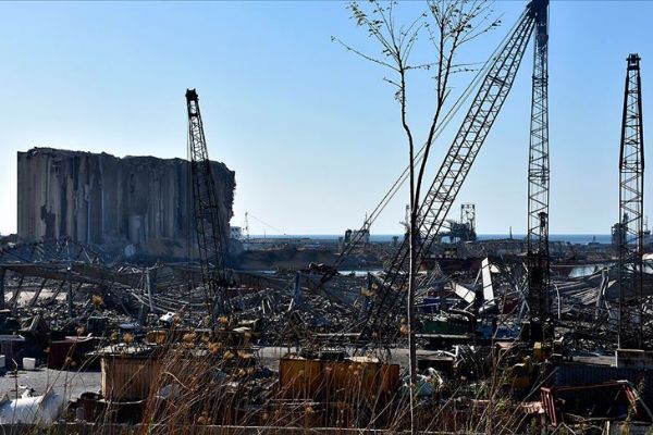 Lübnan'ın başkenti Beyrut'ta OHAL uzatıldı