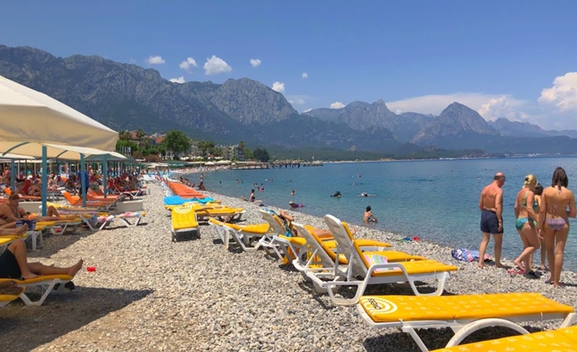 Kemer'de temizlik için kollar sıvandı