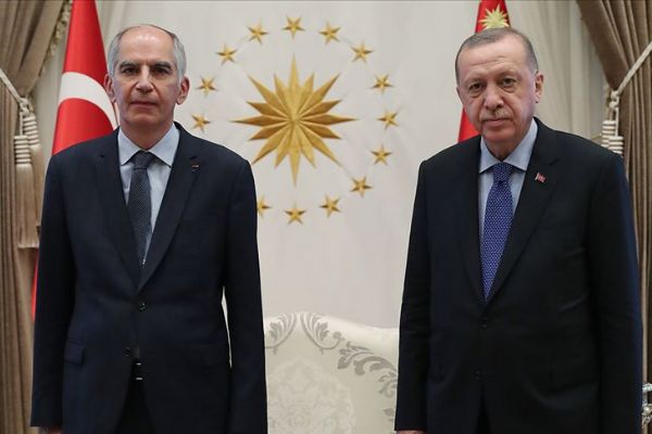Fransa'nın Ankara Büyükelçisi Erdoğan'a güven mektubu sundu
