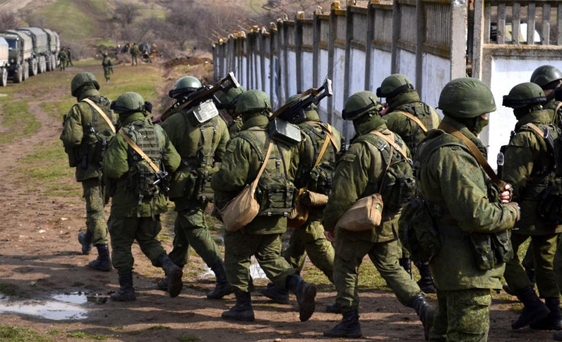 Ukrayna, 4 bölgeden daha silahlı güçlerini çekiyor