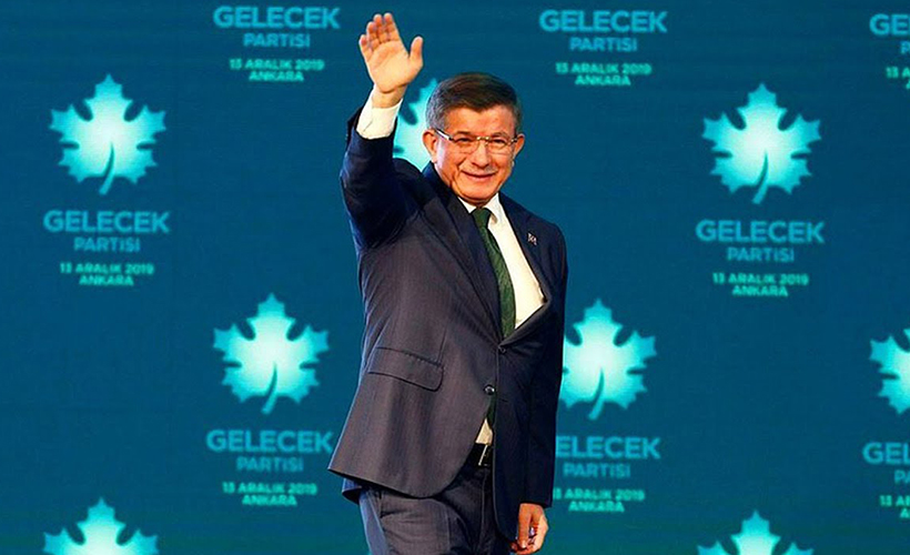 Davutoğlu'nun partisinde istifa depremi