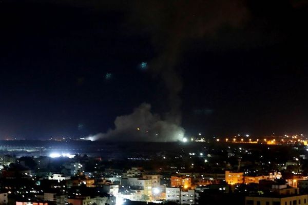 İsrail savaş uçakları Gazze'ye hava saldırısı düzenledi