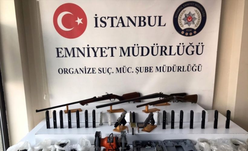 İstanbul'da silah kaçakçılığı operasyonunda tropik hayvanlar bulundu