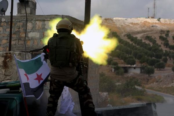 Suriye Milli Ordusu'na 400 yeni asker katıldı