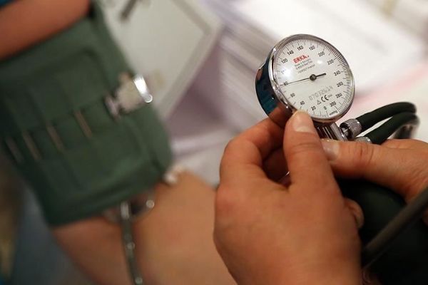 Bazı yüksek tansiyon ilaçlarının Kovid-19'un etkilerini hafiflettiği belirlendi