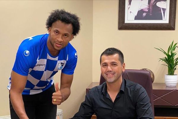 Erzurumspor'un yeni transferi Arturo Mina Kovid 19'a yakalandı