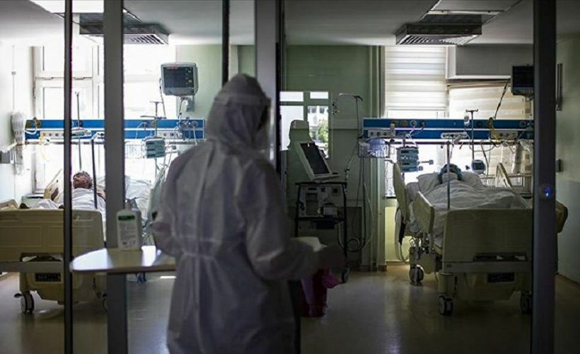 Bilim Kurulu Üyesi Prof. Dr. Ünal: Rakamlar düşük gibi görünse de 1000 vaka bugünlerde çok fazla