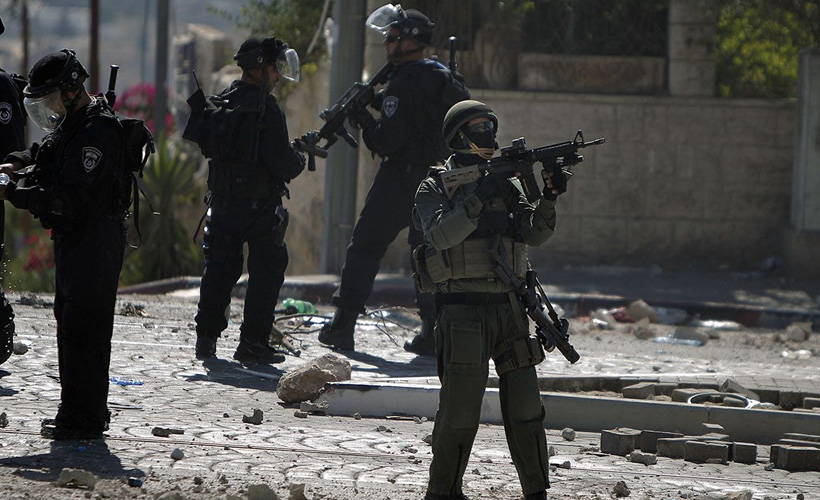 İsrail güçleri 24 Filistinliyi gözaltına aldı