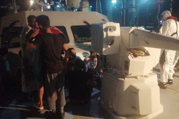 Datça açıklarında batan teknedeki 19 kişi kurtarıldı