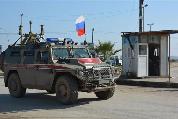 Suriye'de, Rus askeri aracının ABD askeri aracına çaptığı öne sürüldü