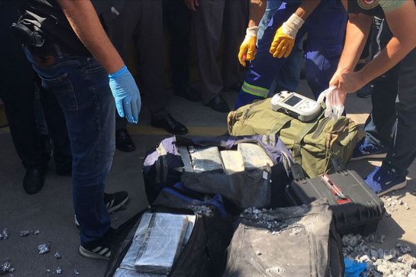 Kocaeli'de yarım tonu aşkın kokain ele geçirilmesine ilişkin 3 kişi gözaltına alındı