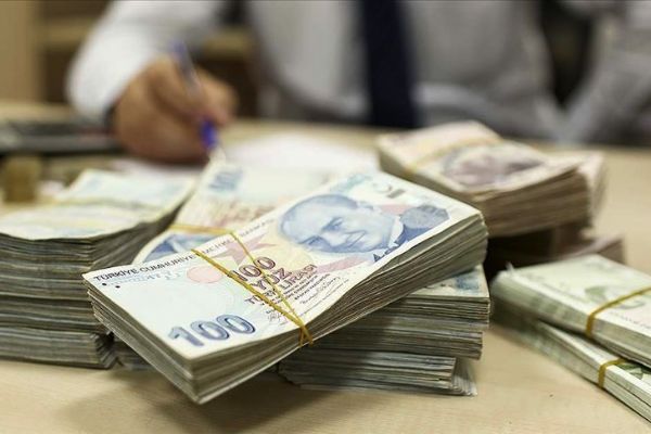 Bankacılık sektörünün mevduatı azaldı