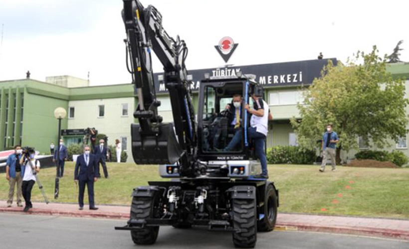 Erdoğan'ın tanıtımını yaptığı yerli ekskavatöre teklif yağıyor