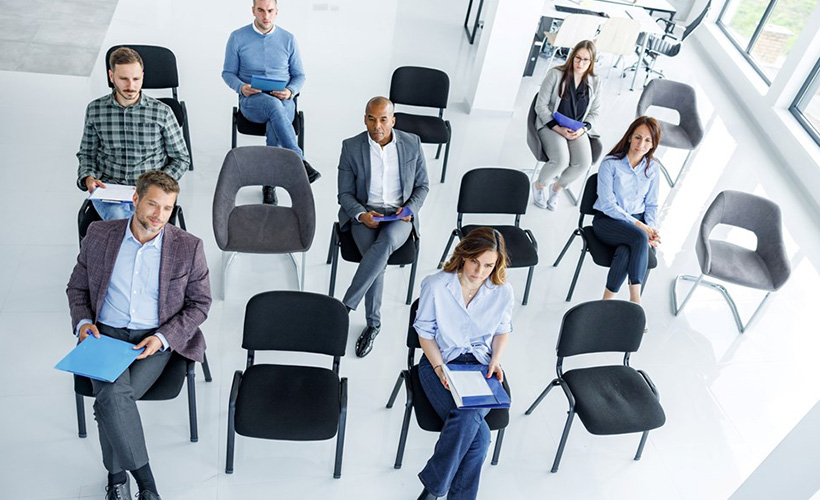 “İki metrelik mesafe, yüksek riskli alanlarda yeterli değil”