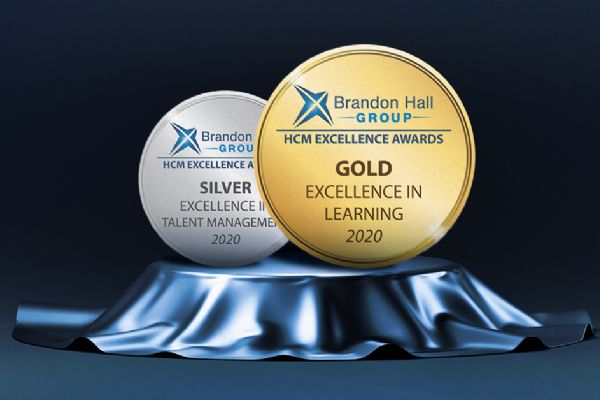 Turkcell Akademi'nin fark oluşturan programlarına uluslararası iki ödül