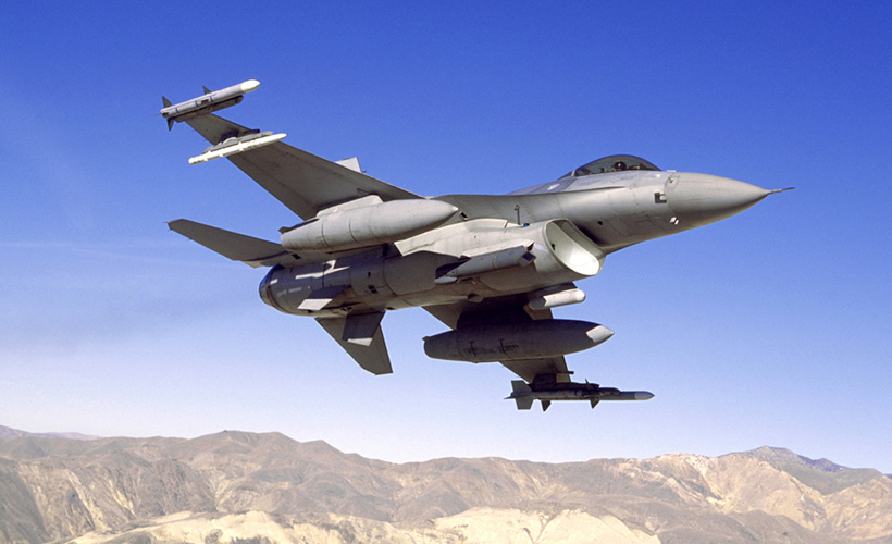 F-16'lardan ABD uçağına yakıt ikmali