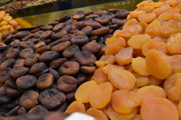 Malatya'dan 115 ülkeye kuru kayısı ihracatı gerçekleştirildi