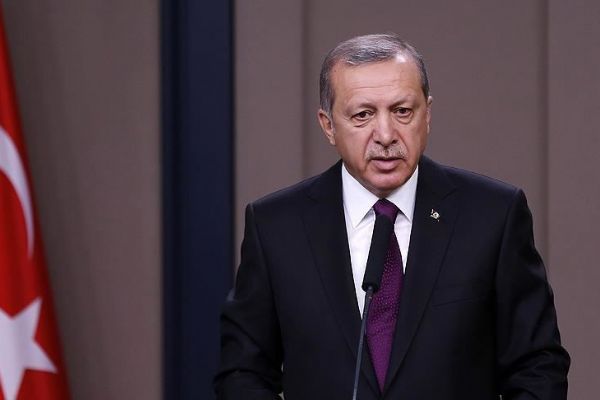 Cumhurbaşkanı Erdoğan'dan şehit ailesine başsağlığı mesajı