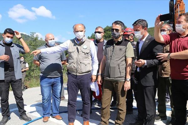 Bakan Pakdemirli Giresun'daki arama çalışmalarını takip etti