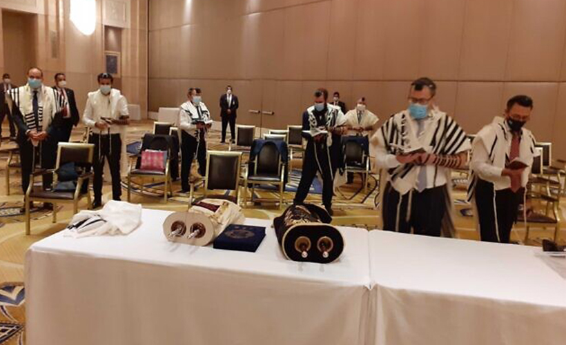 BAE'de 'Yahudi' ayini!