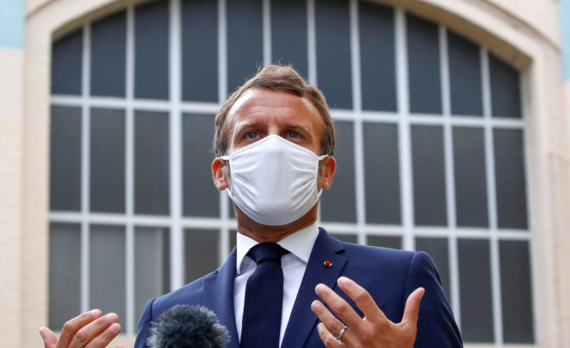 Macron Lübnan’da: Yetkililer ilerleme kaydetmezse sonuçları ve cezaları üstleniriz