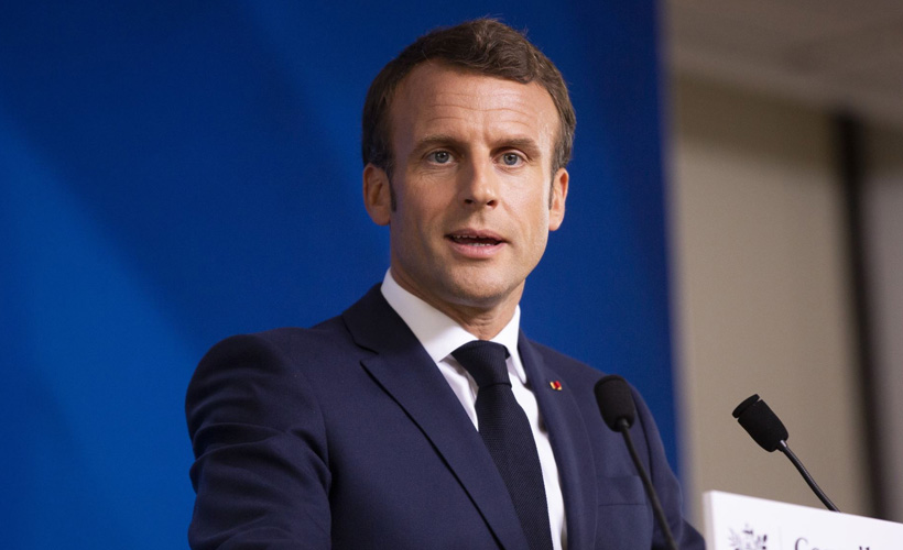 Macron gazeteciyi azarladı