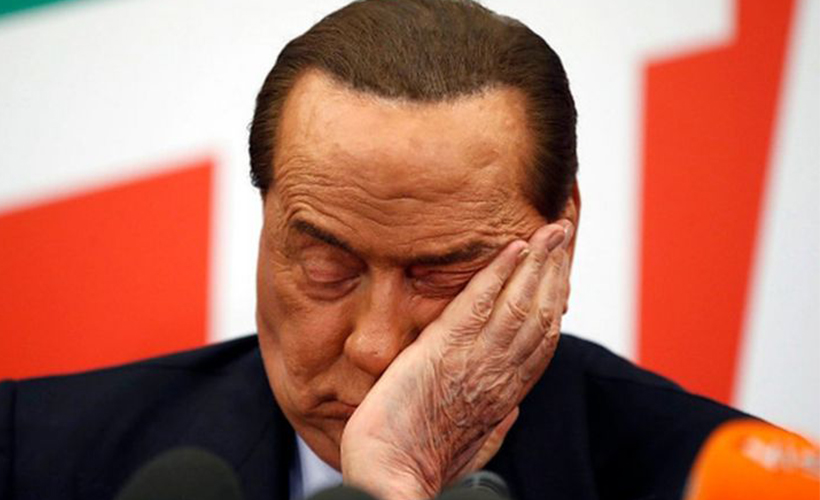 Koronavirüse yakalanan Berlusconi, hastaneye kaldırıldı