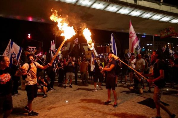 İsrail'de binlerce kişinin katıldığı Netanyahu karşıtı gösteriler devam ediyor