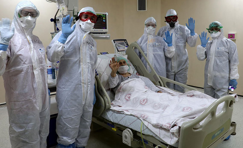 Tedavi olan hastaların akciğerindeki hasar 'haftalarca geçmiyor'