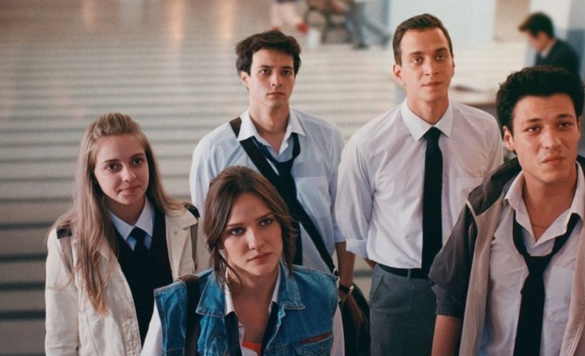 Aşk 102'nin 3 başrol oyuncusunun koronavirüs testi pozitif çıktı. Çekimler iptal edildi!