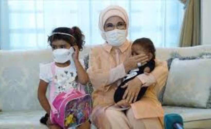 Suriyeli Muhammed bebek, Emine Erdoğan'ın misafiri oldu