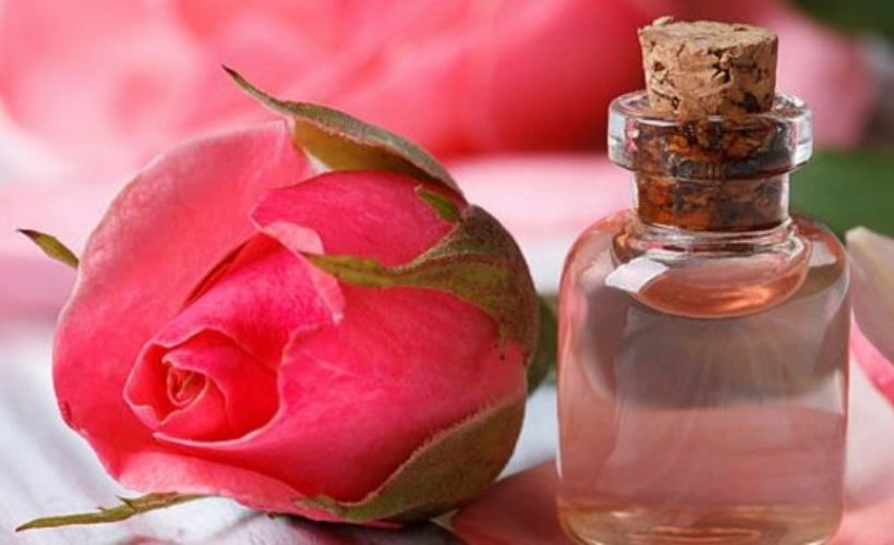 Gül Suyunun Cilde Kullanımı ve Faydaları