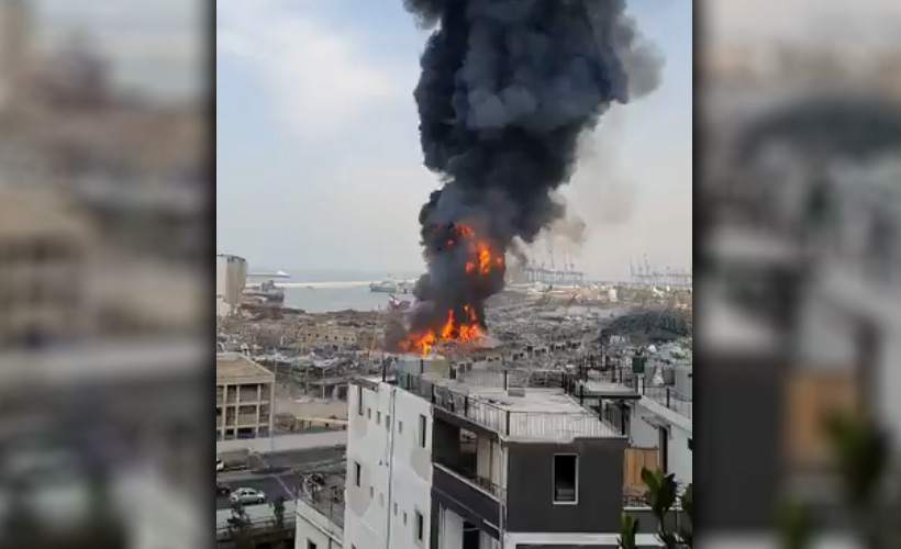 Büyük patlamanın ardından Beyrut Limanı'nda bu kez yangın çıktı