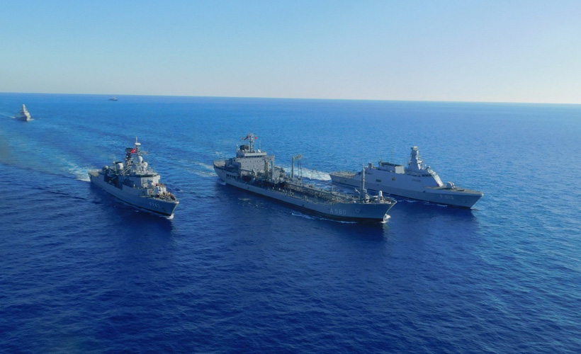 Yunanistan: Türkiye, Doğu Akdeniz'deki tüm gemilerini geri çekmeli
