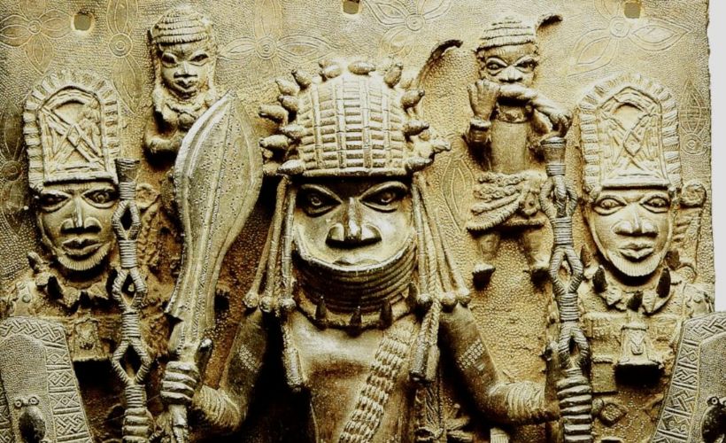 Benin Bronzları heykellerinin ana yurtları Nijerya'ya iadesi sorunsalı