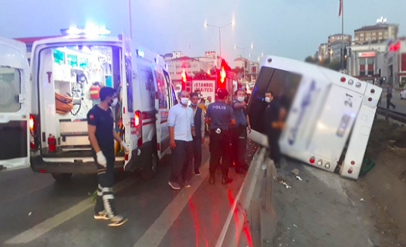 İstanbul'da yolcu otobüsü devrildi: 11 yaralı