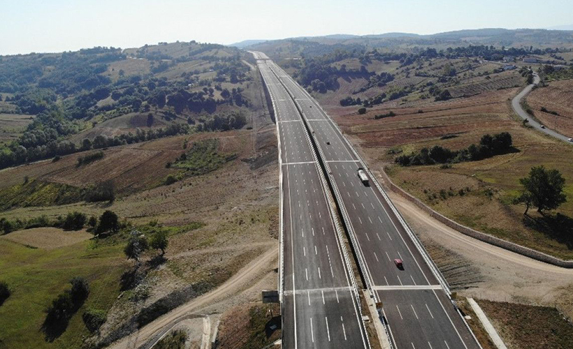 Sevindikli-TEM İzmit-1 kavşakları trafiğe açılıyor