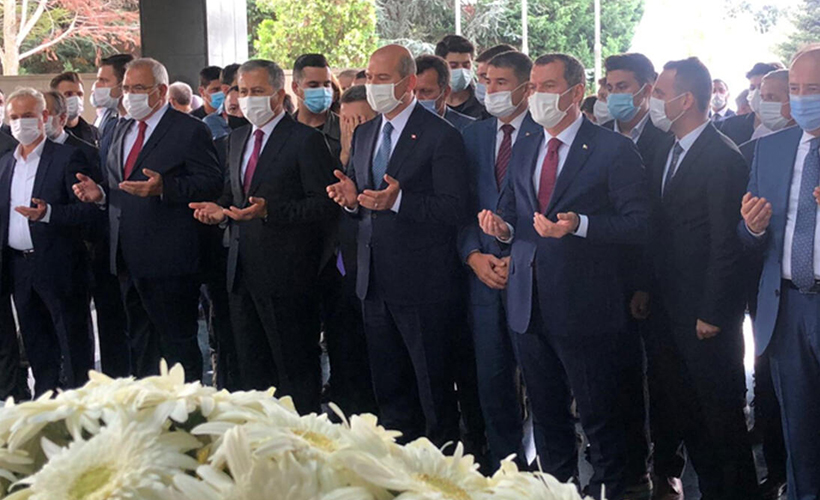 Merhum Başbakan Adnan Menderes mezarı başında anıldı