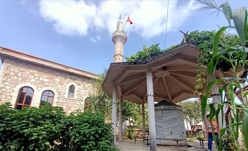 Tarihi Gazi Minareli Cami tekrar ibadete açıldı