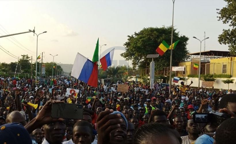 Mali'de Fransa karşıtları gösteri düzenledi